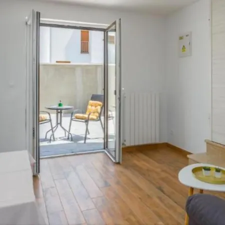 Sara Apartment