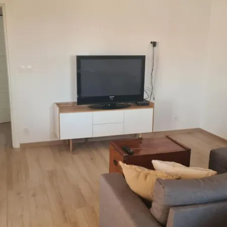 Sara Apartment *